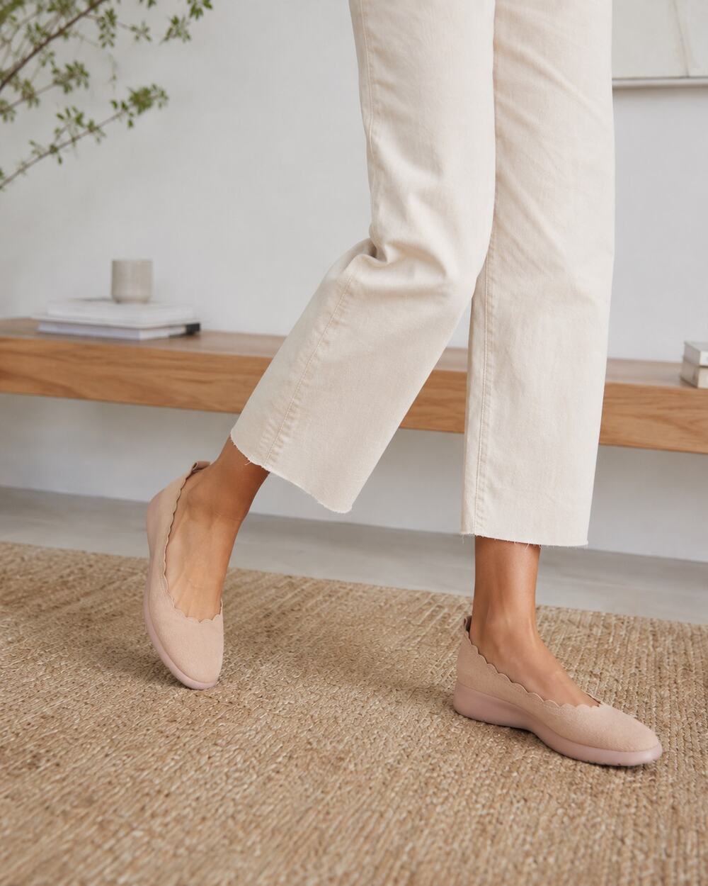 Taryn Rose Pink Canvas Platform Slip On Shoes Womens 7.5 Comfort Scalloped